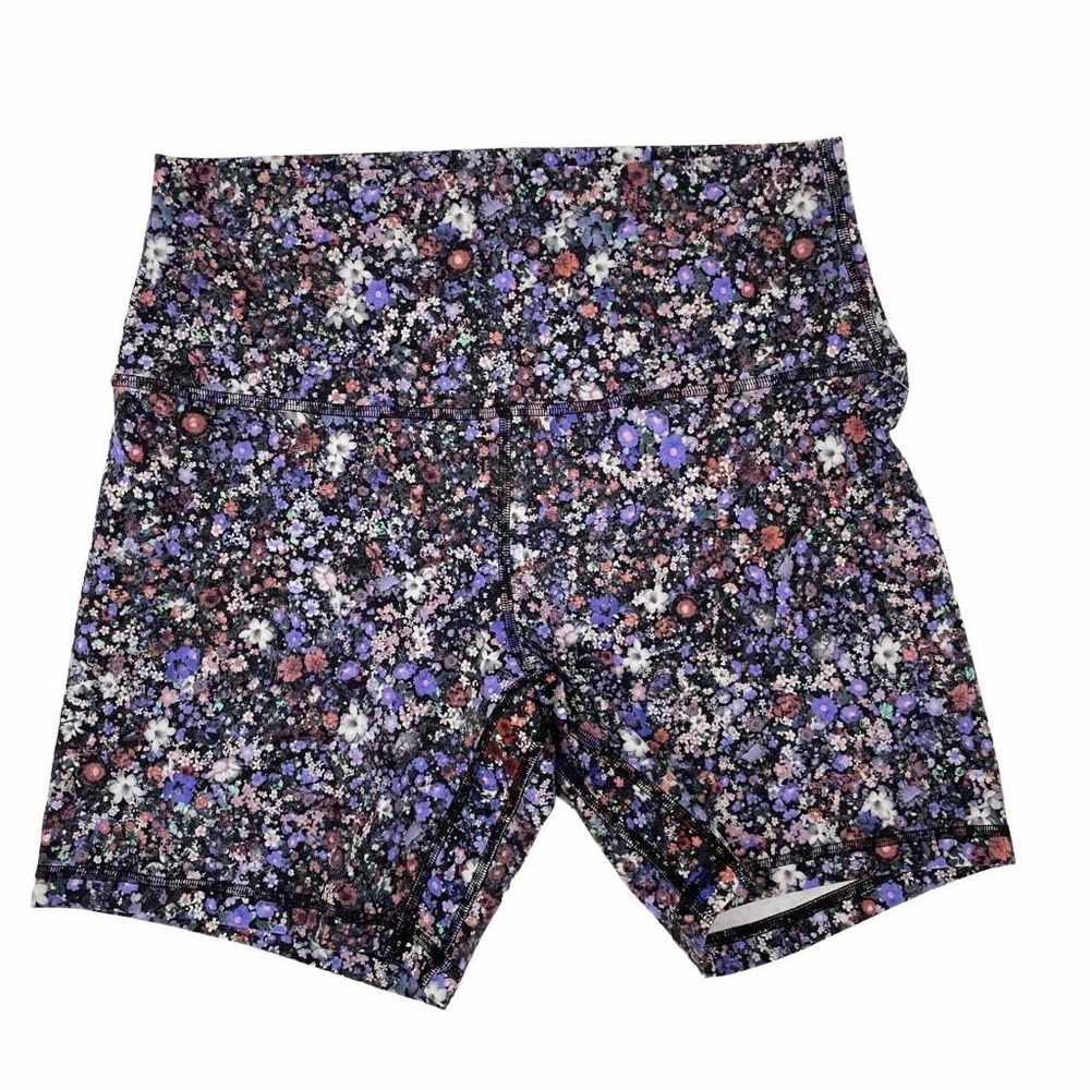 Lululemon Align High Rise Short 6” in Flower Burst Women’s size 10
